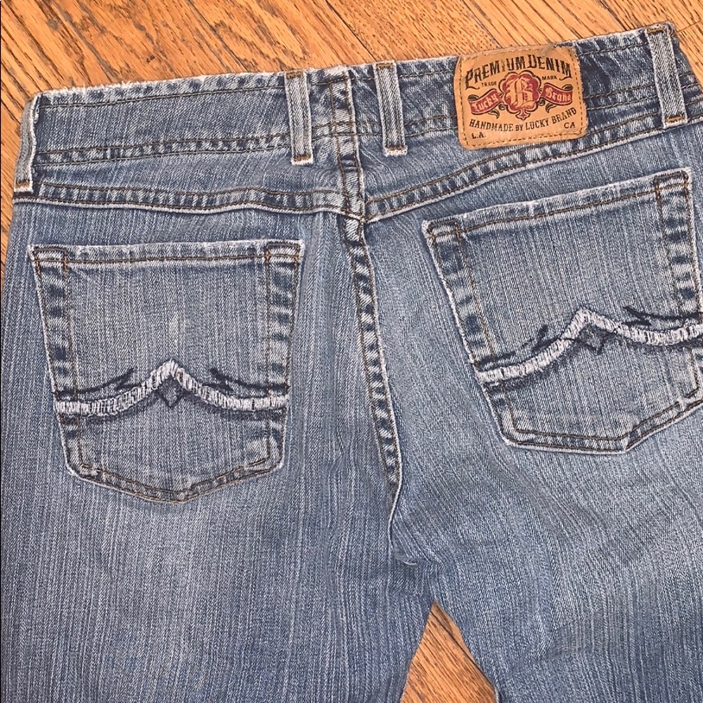 Lucky Jeans - Picture 3 of 4